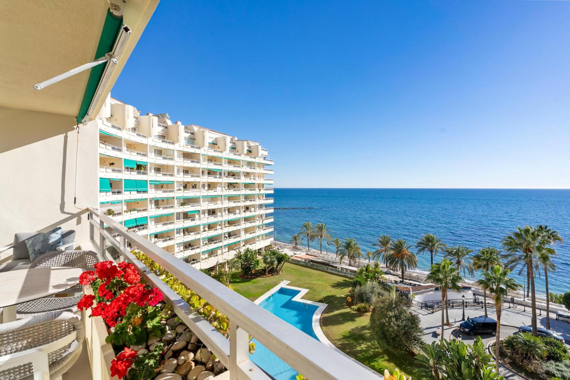 Beach Front Apartment With Pool Marbellac Extérieur photo