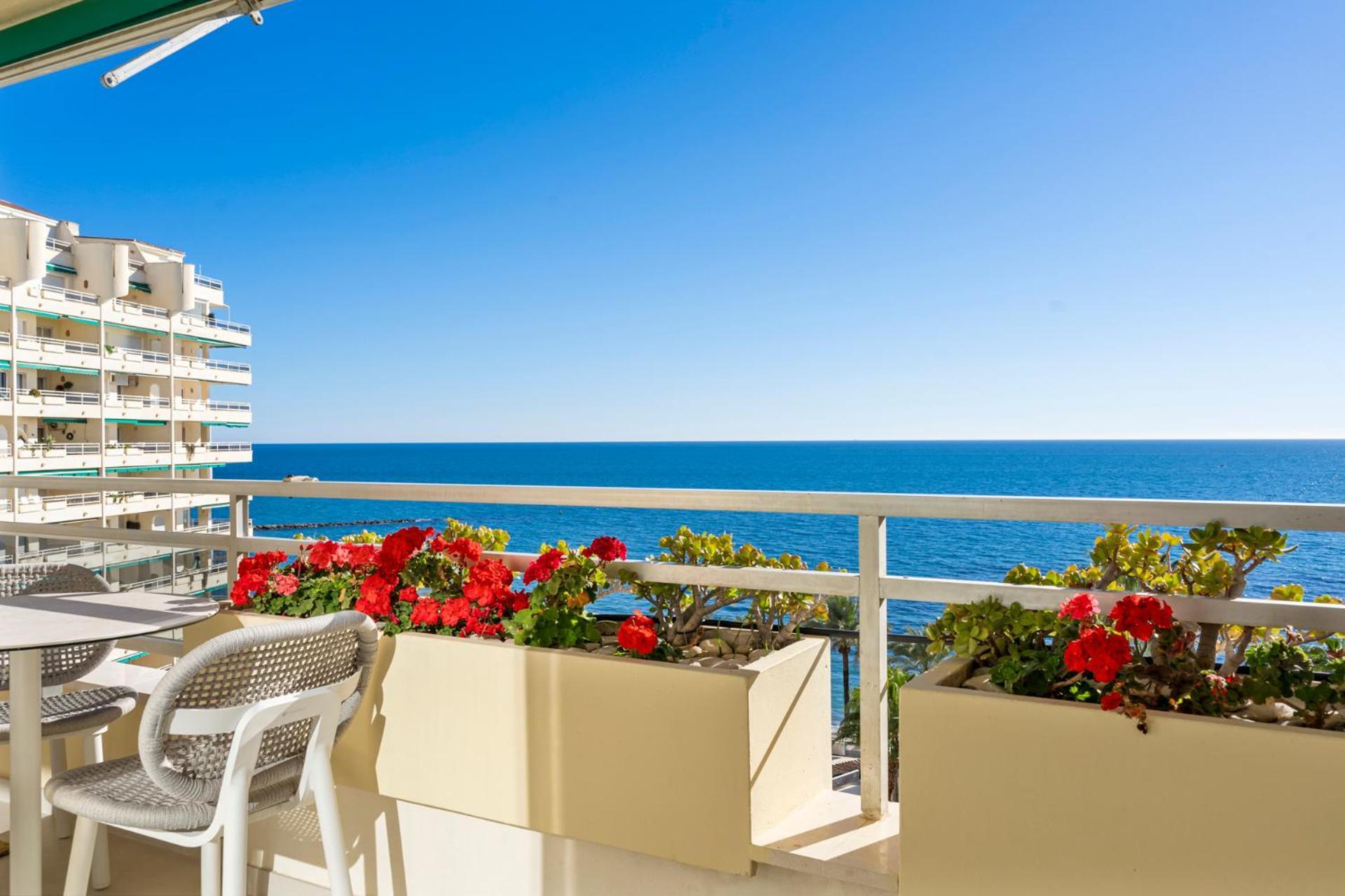 Beach Front Apartment With Pool Marbellac Extérieur photo